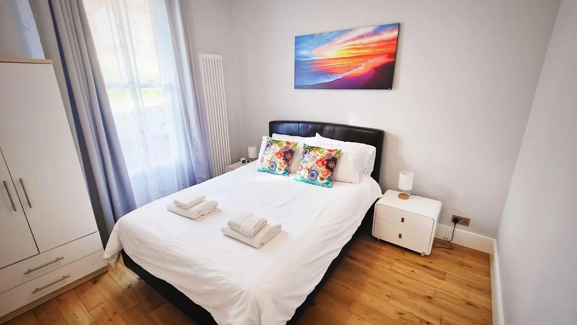 Stylish Central 2 Bed Private Patio And Parking Hove 0*,  Royaume-Uni
