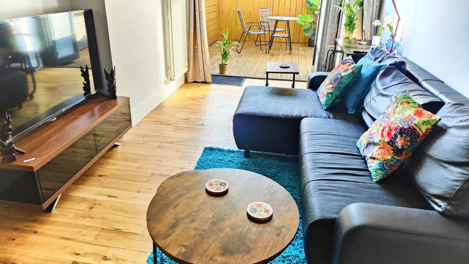 Stylish Central 2 Bed Private Patio And Parking Hove Hébergement de vacances