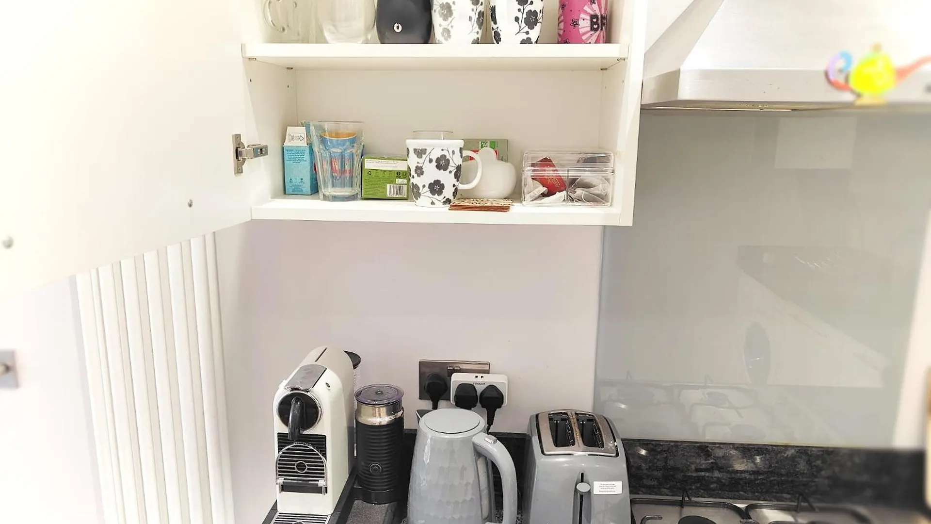Stylish Central 2 Bed Private Patio And Parking Μπράιτον